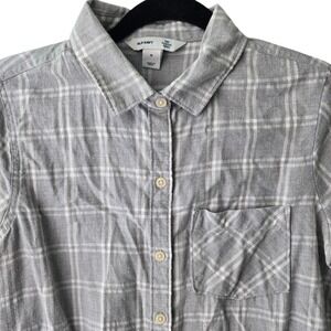 Old Navy The Classic Shirt Womens Medium Grey White Plaid Button Down Flannel M